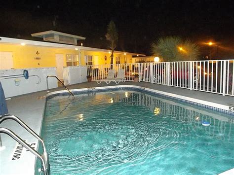 The 10 best cheap hotels in Englewood, USA .